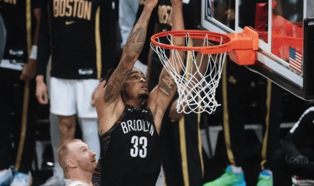 开云APP-队记：克拉克斯顿右手小指受伤，将在明天接受核磁共振检查